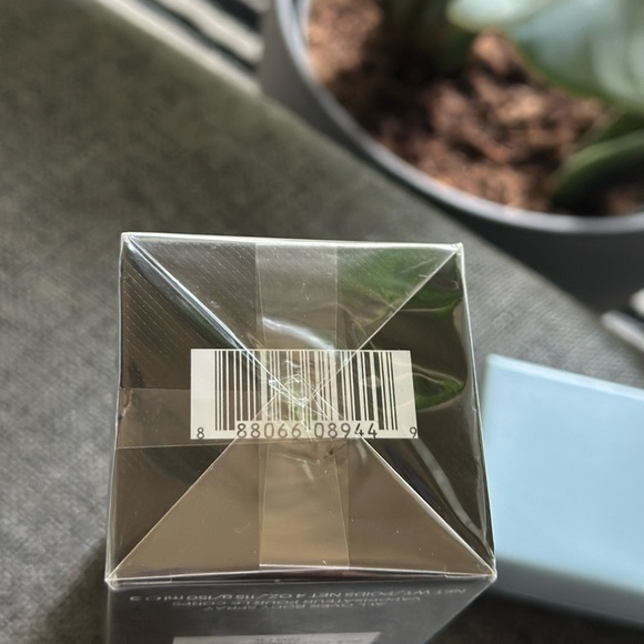 NEW Tom Ford Fabulous All Over Body Spray 150ML - Picture 4 of 4